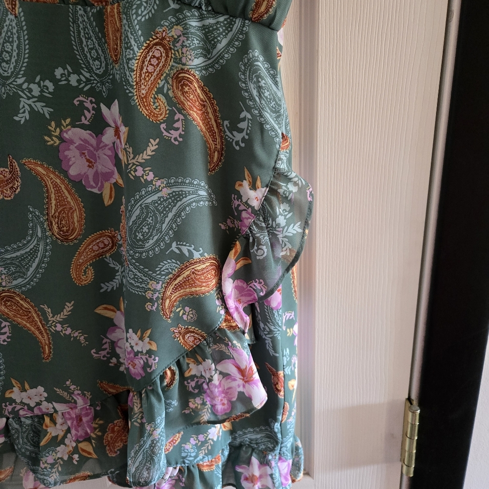 NWT Bar III Spring Fling Dress - Picture 2 of 7